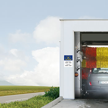 Anwendungsbild beschriftete Outfoorfolie in Waschanlage