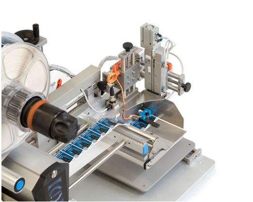 HERMA halbautomatische Etikettiermaschinen Funktionen
