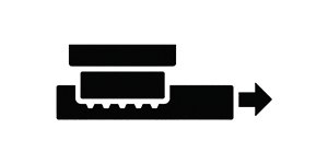Ein Pfeil zeigt nach rechts, begleitet von einem rechteckigen Element mit mehreren kleinen Vertiefungen, das auf eine Bewegung oder Richtung hinweist.