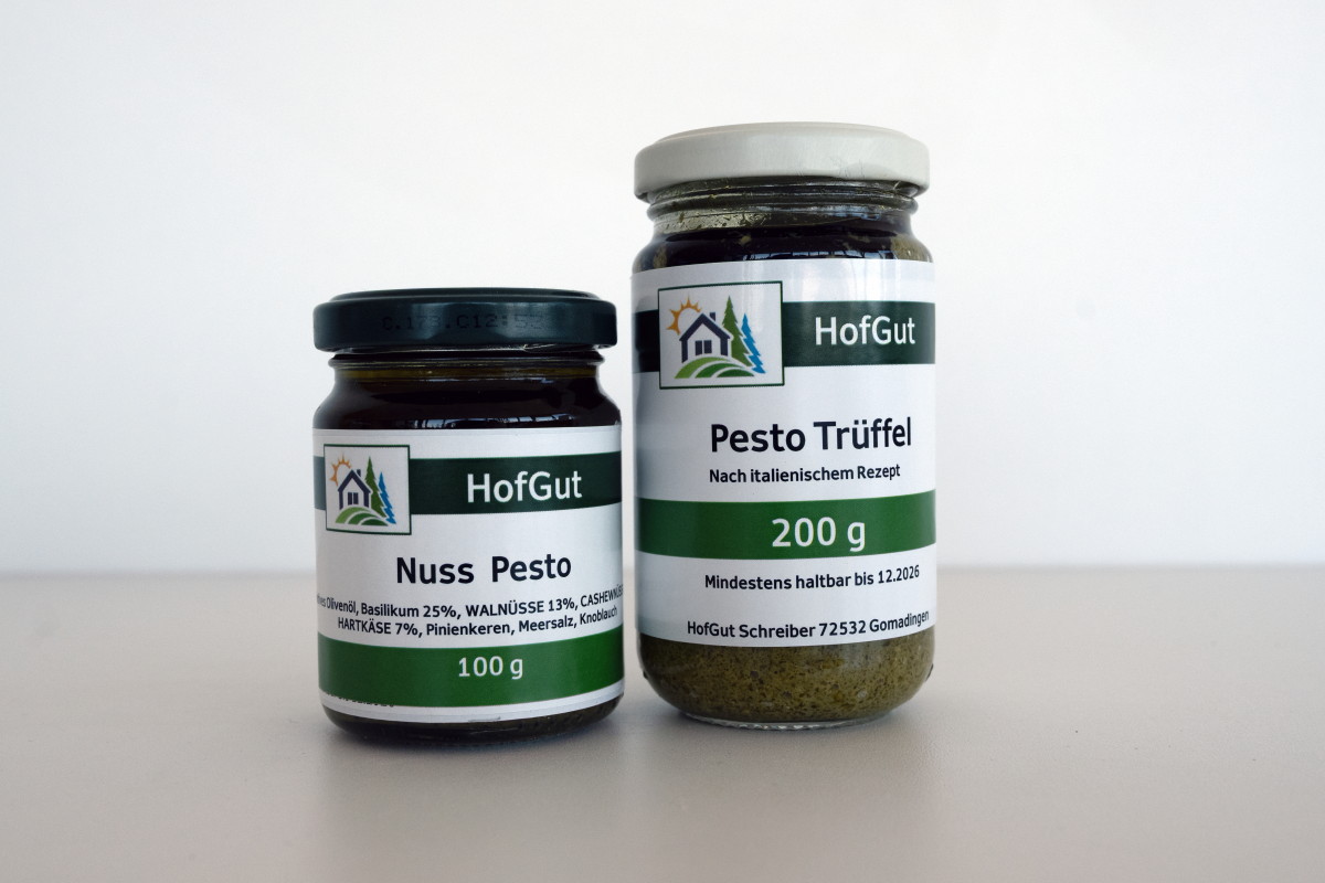 Rollenetiketten im Digitaldruck online bestellen: Glas-Etiketten auf Pesto, 2 Gläser, heller Hintergrund