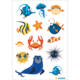Bunte Meeresbewohner, darunter Fische, eine Qualle, ein Seestern, ein Krebs, ein Seehund und ein Seeigel, in cartoonhaftem Stil.