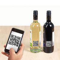 Anwendungsbild QR Code Etiketten auf Weinflaschen