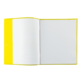 Ein offenes Notizbuch mit gelben Seiten und kariertem Papier auf der rechten Seite. Die linke Seite ist leer.