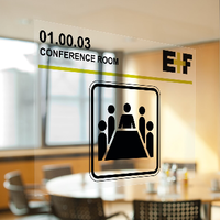 Transparente selbstklebendes Schild auf Konferenzraumtür