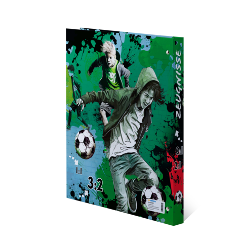 Zwei Kinder spielen Fußball, eines dribbelt den Ball, während das andere zuschaut. Auf dem Cover sind die Ergebnisse 1:1 und 3:2 zu sehen.