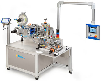 Automatische Etikettiermaschine mit Bedienfeld, ausgestattet mit verschiedenen mechanischen Komponenten und einem Bildschirm zur Steuerung.