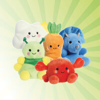 Grüner Strahlenhintergrund mit verschiedenen Palm Pals Kuscheltieren von Aurora