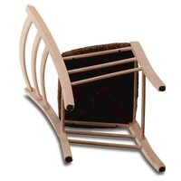 Schwarze Filzgleiter auf Stuhlfüße aufgeklebt