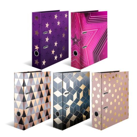 Bunte Ordner in verschiedenen Designs, darunter geometrische Muster und Sterne, angeordnet in zwei Reihen.