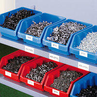 Beschriftete Etiketten zur Regalkennzeichnung