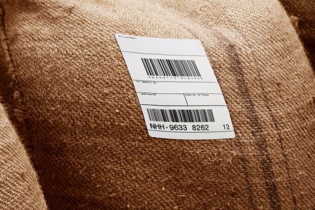 HERMA Etikett auf Futtermittelsack, Bildmotiv für Etiketten auf schwierigen Oberflächen, Querformat