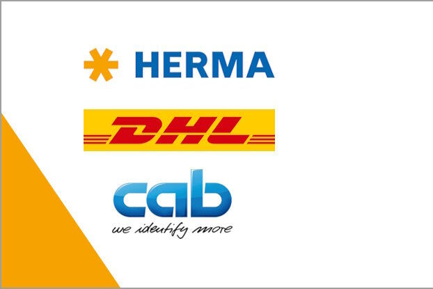DHL setzt auf InNo-Liner Lösung von cab und HERMA DHL setzt auf InNo-Liner Lösung von cab und HERMA: Versandetiketten ohne Unterlagenmaterial und ohne Silikonisierung – das überzeugt in Sachen Nachhaltigkeit auch einen führenden Logistikanbieter wie DHL. Am Standort Nohra in Thüringen hat DHL jetzt umgestellt – von klassischen Selbstklebeetiketten auf eine gemeinsame InNo-Liner Lösung von cab und HERMA.
Reduziert den Abfall um etwa 60% und ist rund 40% günstiger als herkömmliche Etikettiersysteme.