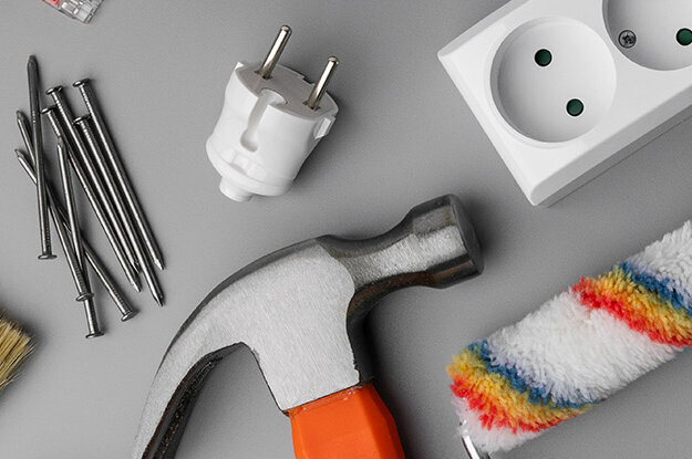 Werkzeuge und Materialien im Baumarkt, Querformat