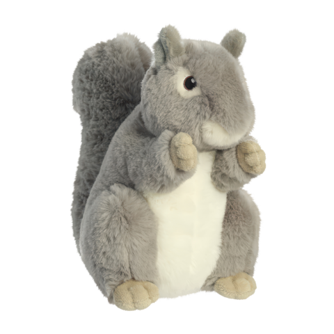 Plüschsquirrel mit grauem Fell und hellem Bauch, steht aufrecht mit leicht angehobenen Vorderpfoten.